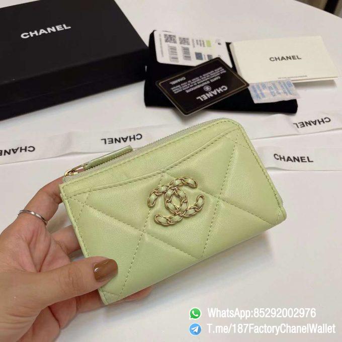 187 Factory Chanel Wallet 19 Zipped Card Holder Cute Green Gold Tone Ruthenium Finish Metal 01