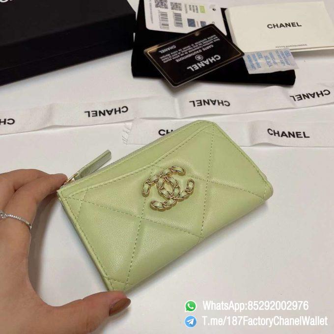 187 Factory Chanel Wallet 19 Zipped Card Holder Cute Green Gold Tone Ruthenium Finish Metal 03