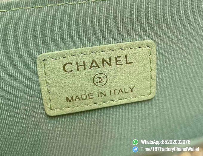 187 Factory Chanel Wallet 19 Zipped Card Holder Cute Green Gold Tone Ruthenium Finish Metal 08