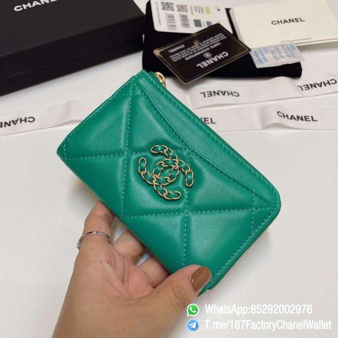 187 Factory Chanel Wallet 19 Zipped Card Holder Green Gold Tone Ruthenium Finish Metal 02