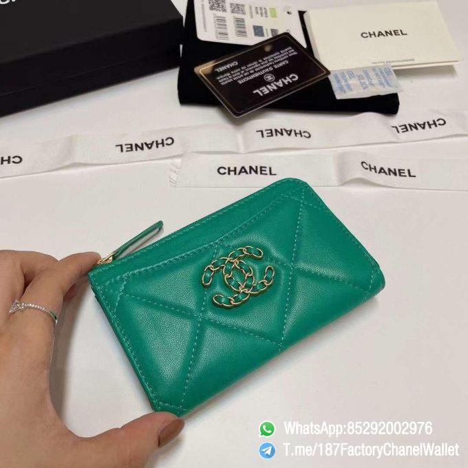 187 Factory Chanel Wallet 19 Zipped Card Holder Green Gold Tone Ruthenium Finish Metal 04