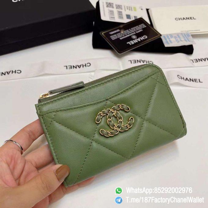 187 Factory Chanel Wallet 19 Zipped Card Holder Meadow Green Gold Tone Ruthenium Finish Metal 01