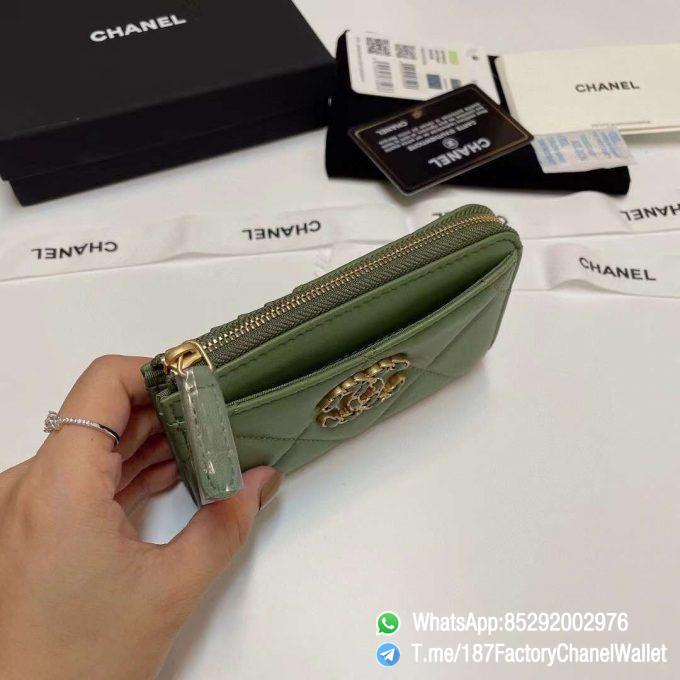 187 Factory Chanel Wallet 19 Zipped Card Holder Meadow Green Gold Tone Ruthenium Finish Metal 04