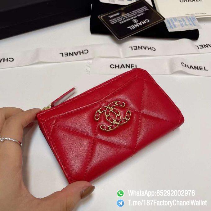 187 Factory Chanel Wallet 19 Zipped Card Holder Red Gold Tone Ruthenium Finish Metal 04