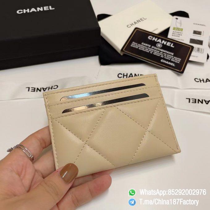 187 Factory Bags Chanel 19 Card Holder Beige Shiny Lambskin Gold Tone Metal 03