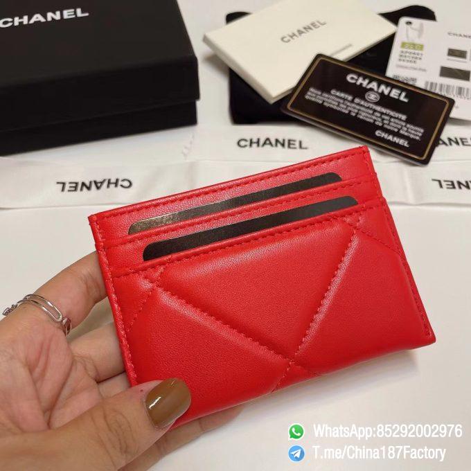 187 Factory Bags Chanel 19 Card Holder Bright Red Shiny Lambskin Gold Tone Metal 03