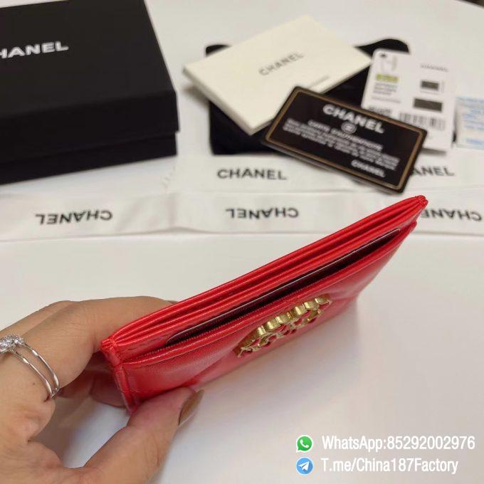 187 Factory Bags Chanel 19 Card Holder Bright Red Shiny Lambskin Gold Tone Metal 05