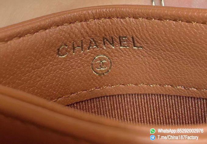 187 Factory Bags Chanel 19 Card Holder Brown Shiny Lambskin Gold Tone Metal 08