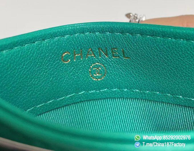 187 Factory Bags Chanel 19 Card Holder Mint Green Shiny Lambskin Gold Tone Metal 07