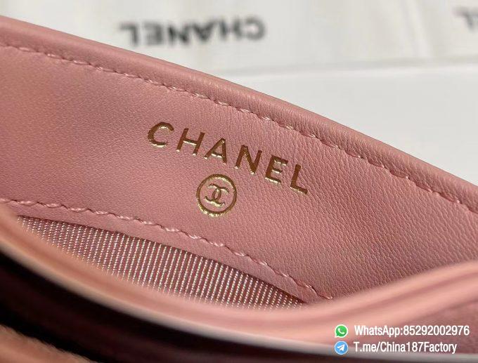 187 Factory Bags Chanel 19 Card Holder Pink Shiny Lambskin Gold Tone Metal 07