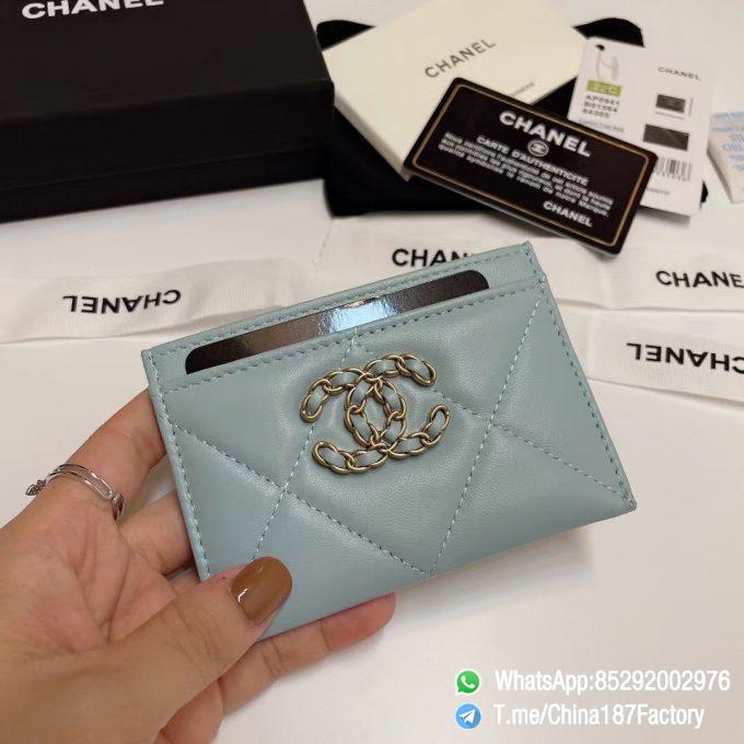 187 Factory Bags Chanel 19 Card Holder Sky Blue Shiny Lambskin Gold Tone Metal 01