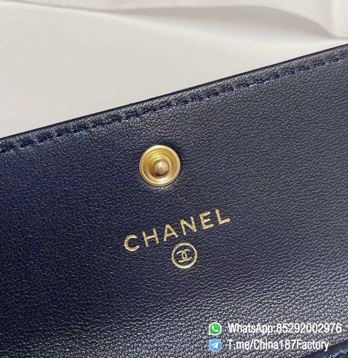 187 Factory Bags Chanel 19 Flap Card Holder Abysse Blue Shiny Lambskin Gold Tone Metal 08