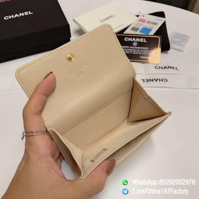 187 Factory Bags Chanel 19 Flap Card Holder Beige Shiny Lambskin Gold Tone Metal 07