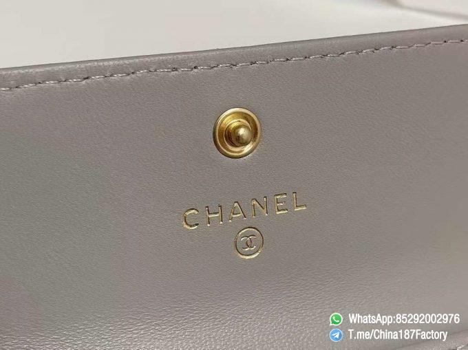 187 Factory Bags Chanel 19 Flap Card Holder Pearl Grey Shiny Lambskin Gold Tone Metal 08