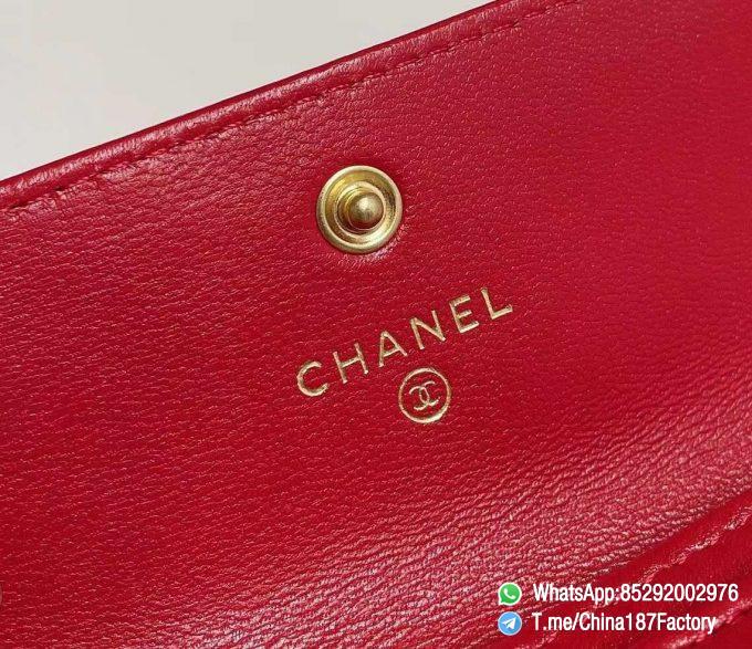 187 Factory Bags Chanel 19 Flap Card Holder Red Shiny Lambskin Gold Tone Metal 08