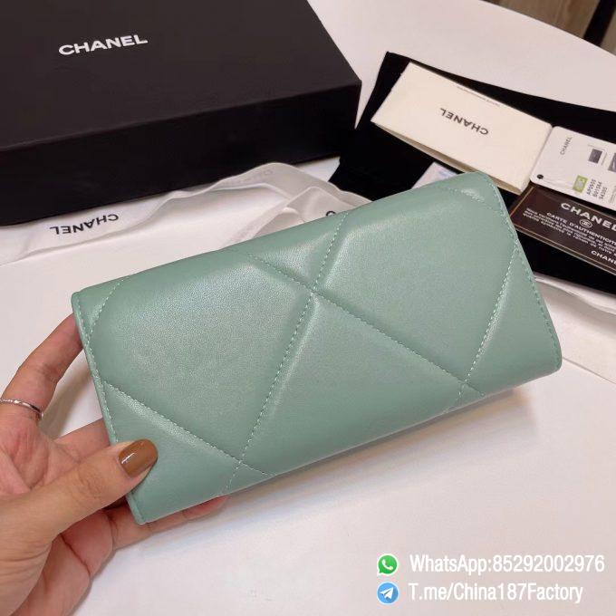 187 Factory Bags Chanel 19 Long Wallet Aqua Green Shiny Lambskin Gold Tone Metal 04