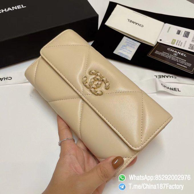 187 Factory Bags Chanel 19 Long Wallet Beige Shiny Lambskin Gold Tone Metal 02