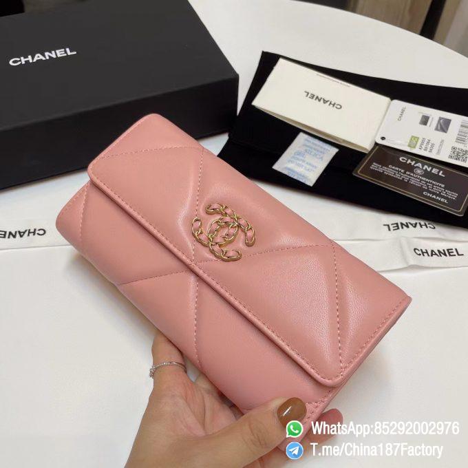 187 Factory Bags Chanel 19 Long Wallet Pink Shiny Lambskin Gold Tone Metal 02