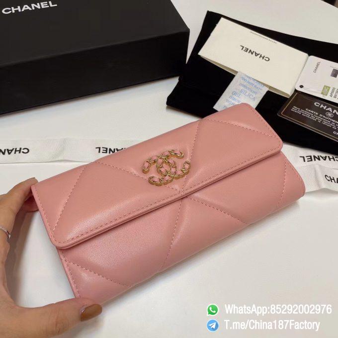 187 Factory Bags Chanel 19 Long Wallet Pink Shiny Lambskin Gold Tone Metal 04