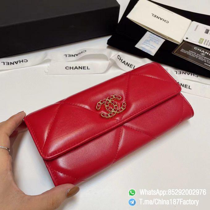 187 Factory Bags Chanel 19 Long Wallet Red Shiny Lambskin Gold Tone Metal 04