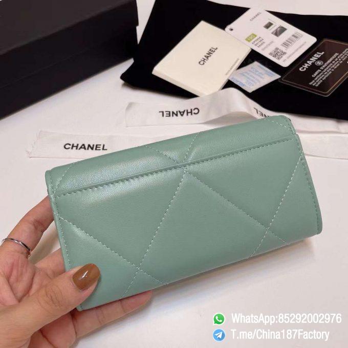 187 Factory Bags Chanel 19 Middle Cambon Wallet Aqua Green Shiny Lambskin Gold Tone Metal 03