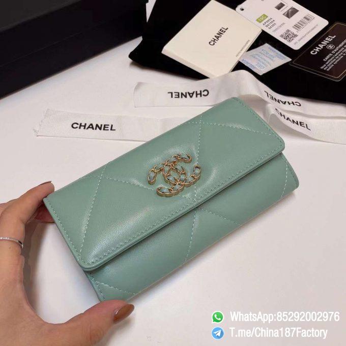 187 Factory Bags Chanel 19 Middle Cambon Wallet Aqua Green Shiny Lambskin Gold Tone Metal 04