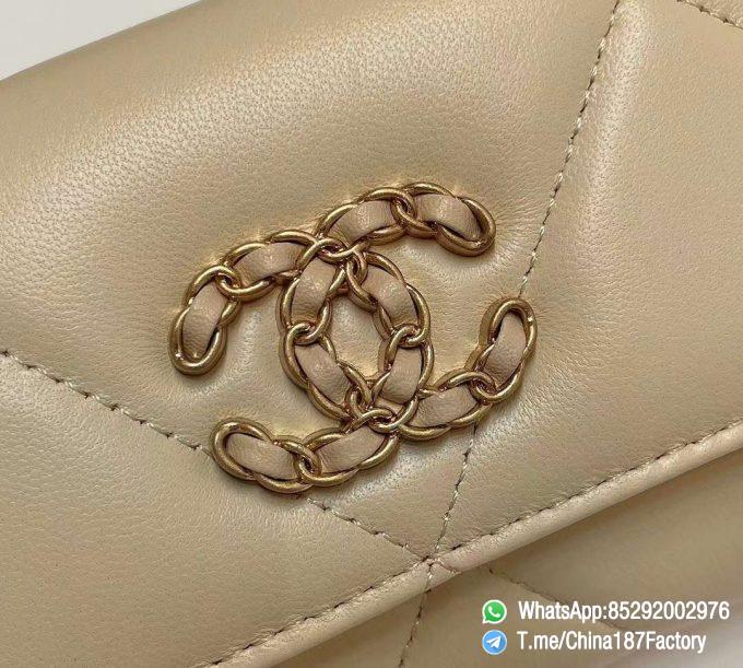 187 Factory Bags Chanel 19 Middle Cambon Wallet Beige Shiny Lambskin Gold Tone Metal 09