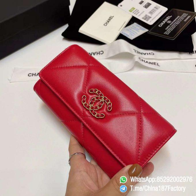 187 Factory Bags Chanel 19 Middle Cambon Wallet Red Shiny Lambskin Gold Tone Metal 02