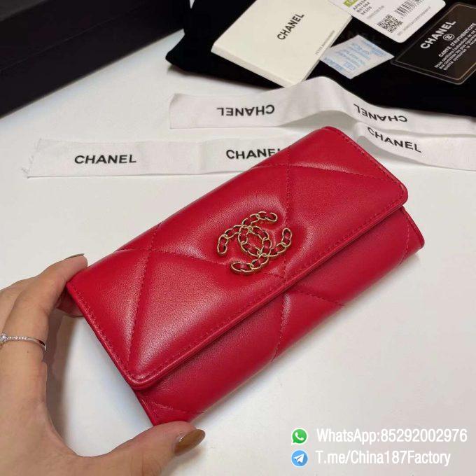 187 Factory Bags Chanel 19 Middle Cambon Wallet Red Shiny Lambskin Gold Tone Metal 04