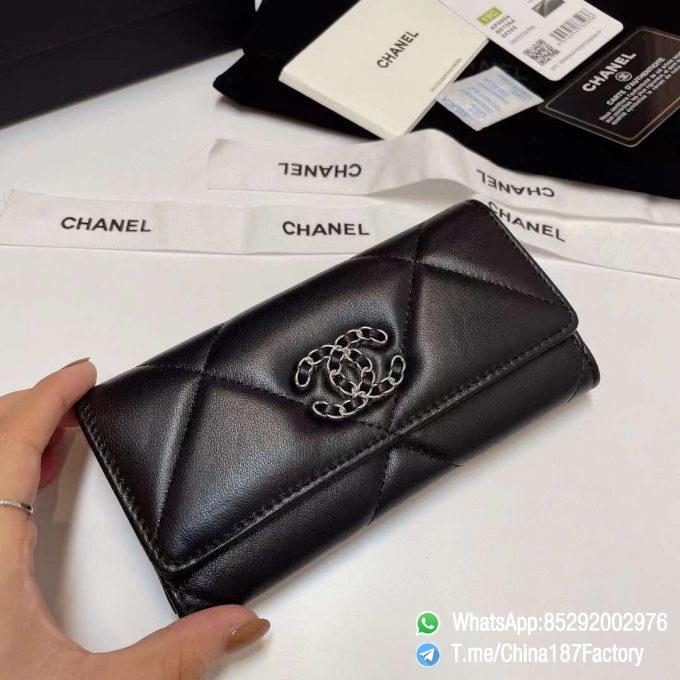 187 Factory Bags Chanel 19 Middle Wallet Black Shiny Lambskin Silver Tone Metal 04