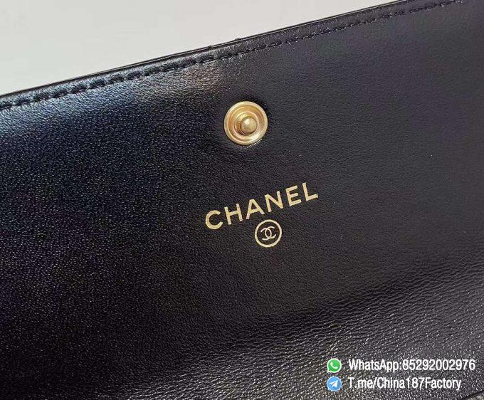 187 Factory Bags Chanel 19 Middle Wallet Snap Fastener Black Shiny Lambskin Gold Tone Metal 08