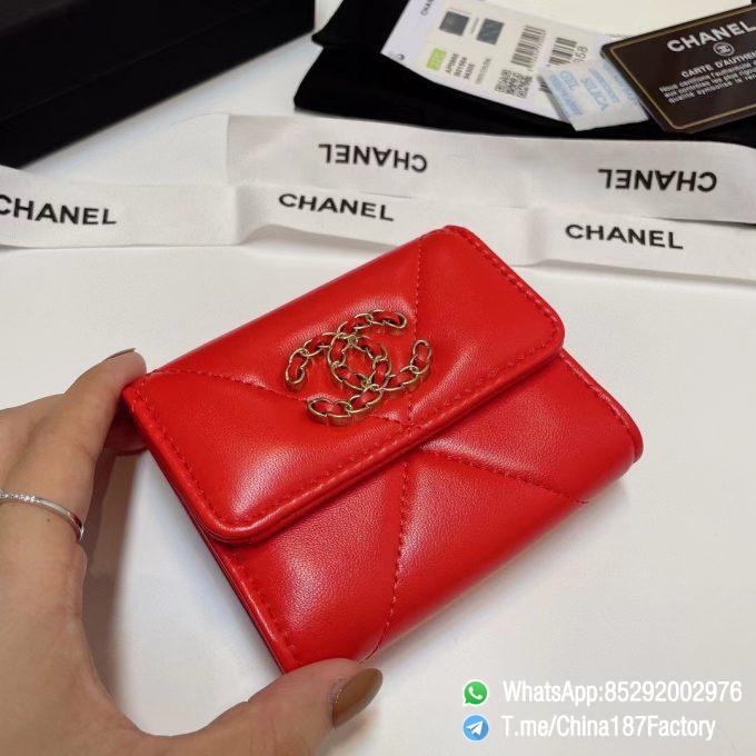 187 Factory Bags Chanel 19 Mini Three Fold Wallet Bright Red Shiny Lambskin Gold Tone Metal 04