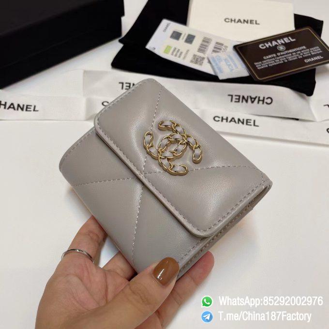 187 Factory Bags Chanel 19 Mini Three Fold Wallet Pearl Gray Shiny Lambskin Gold Tone Metal 02