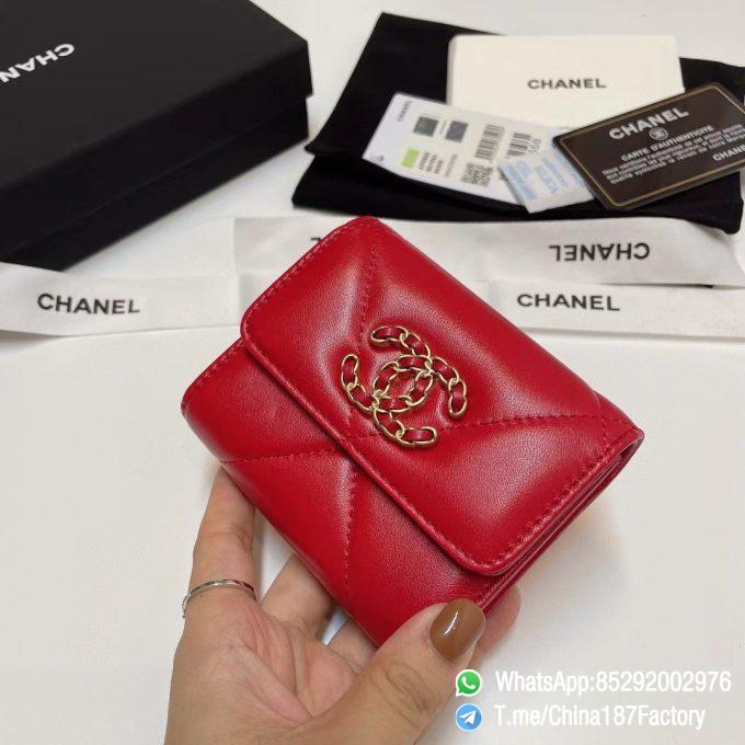 187 Factory Bags Chanel 19 Mini Three Fold Wallet Red Shiny Lambskin Gold Tone Metal 02