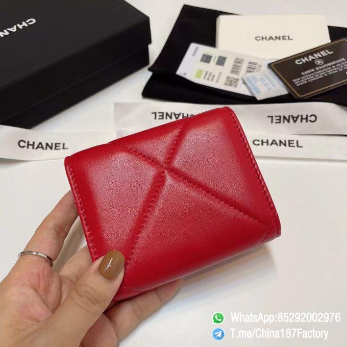 187 Factory Bags Chanel 19 Mini Three Fold Wallet Red Shiny Lambskin Gold Tone Metal 03