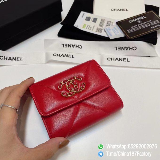 187 Factory Bags Chanel 19 Mini Three Fold Wallet Red Shiny Lambskin Gold Tone Metal 05