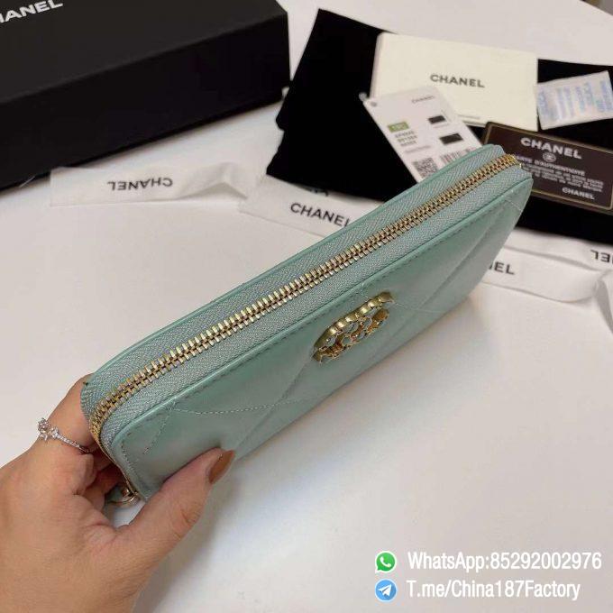 187 Factory Bags Chanel 19 Zipped Long Wallet Aqua Green Shiny Lambskin Gold Tone Metal 05