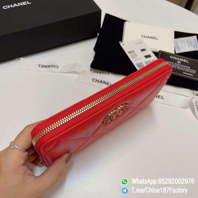 187 Factory Bags Chanel 19 Zipped Long Wallet Bright Red Shiny Lambskin Gold Tone Metal 05