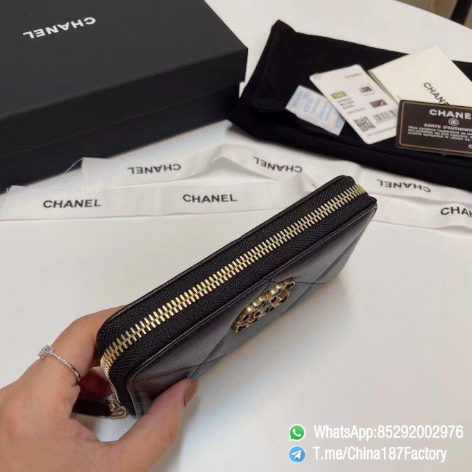 187 Factory Bags Chanel 19 Zipped Middle Wallet Black Shiny Lambskin Gold Tone Metal 05