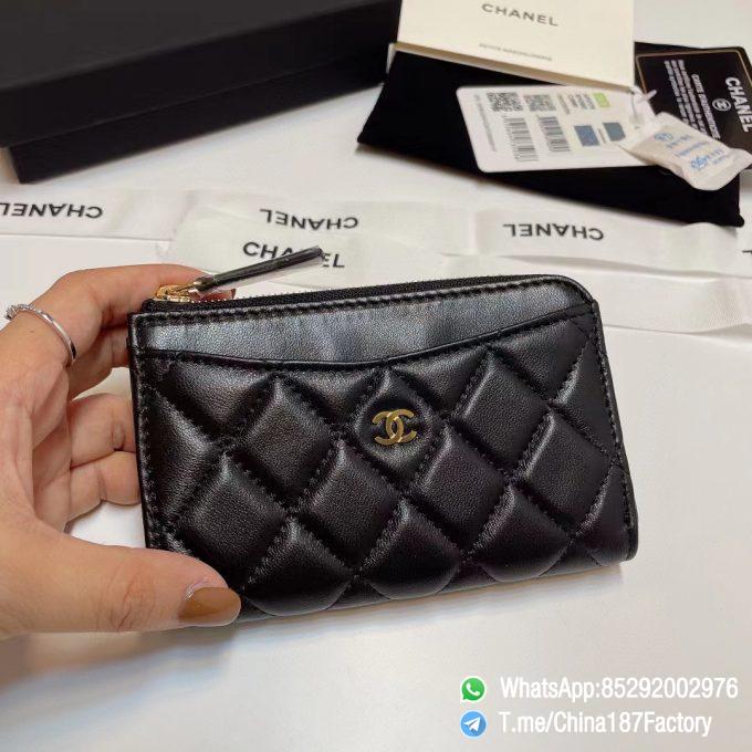 187 Factory Bags Chanel Classic Zipped Coin Purse with Card Slots Black Shiny Lambskin Gold Tone Metal 01