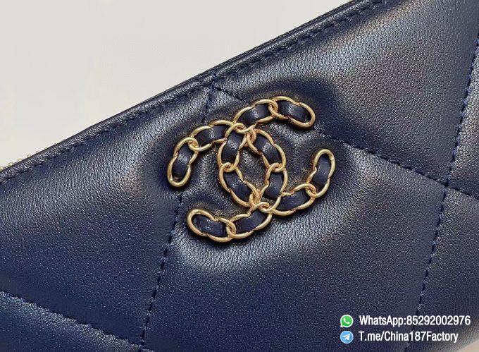 187 Factory Middle Chanel 19 Zipped Wallet Abysse Blue Shiny Lambskin Gold Tone Metal 09