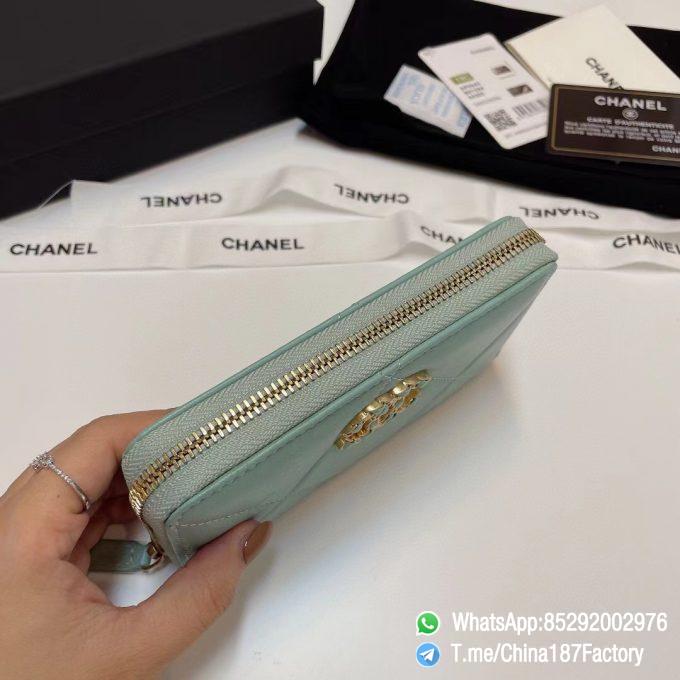 187 Factory Middle Chanel 19 Zipped Wallet Aqua Green Shiny Lambskin Gold Tone Metal 04