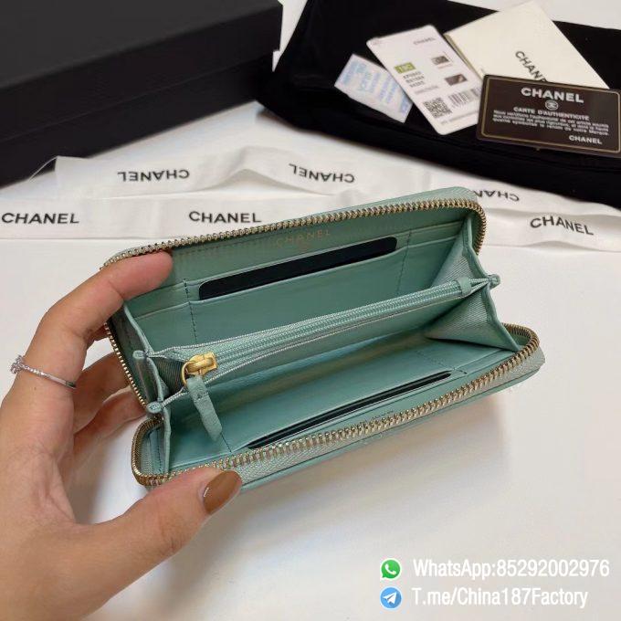 187 Factory Middle Chanel 19 Zipped Wallet Aqua Green Shiny Lambskin Gold Tone Metal 06