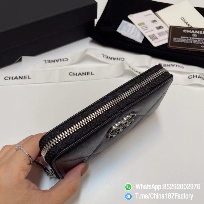 187 Factory Middle Chanel 19 Zipped Wallet Black Shiny Lambskin Silver Tone Metal 05