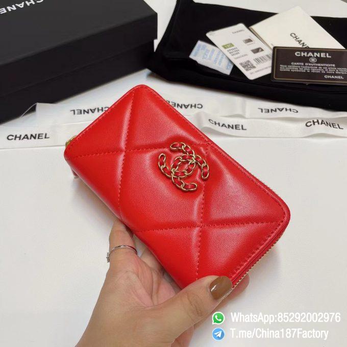 187 Factory Middle Chanel 19 Zipped Wallet Bright Red Shiny Lambskin Gold Tone Metal 02