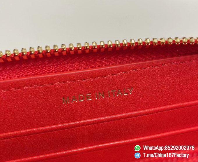 187 Factory Middle Chanel 19 Zipped Wallet Bright Red Shiny Lambskin Gold Tone Metal 08