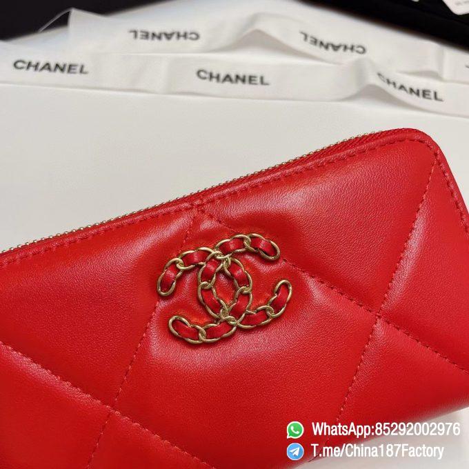 187 Factory Middle Chanel 19 Zipped Wallet Bright Red Shiny Lambskin Gold Tone Metal 09