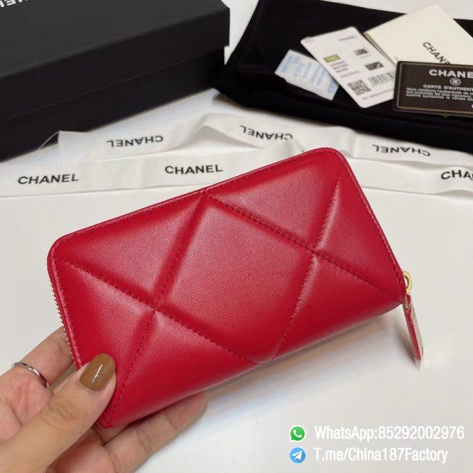 187 Factory Middle Chanel 19 Zipped Wallet Red Shiny Lambskin Gold Tone Metal 03